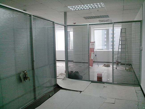 简单介绍苏州市高新区办公室文化墙装修设计 苏州厂房装修