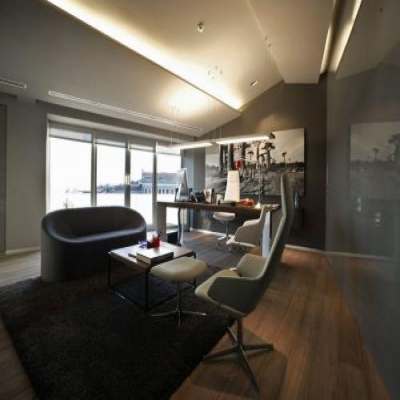 办公室装修需要一味追求奢华吗？要不要用装饰品？